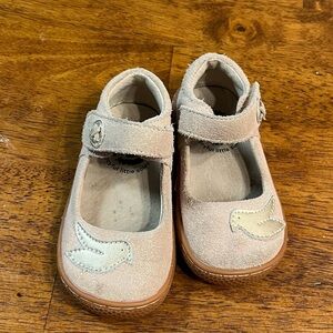 Livie & Luca pink champagne bird suede mary Jane’s size 5